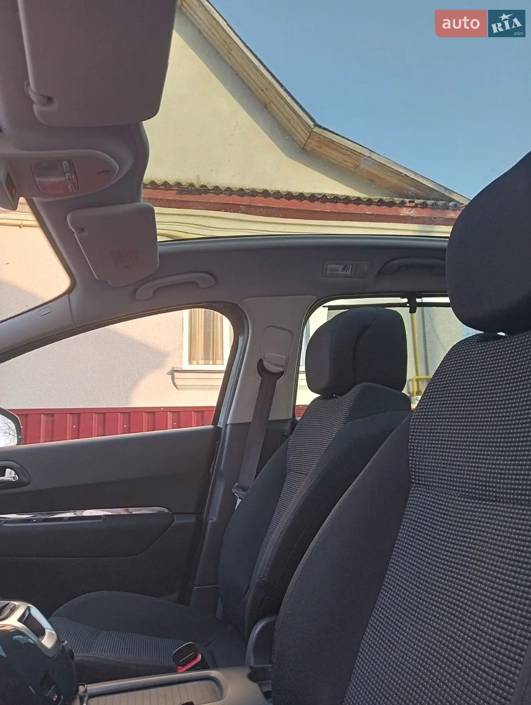 2011 Peugeot 5008 - мініатюра 14