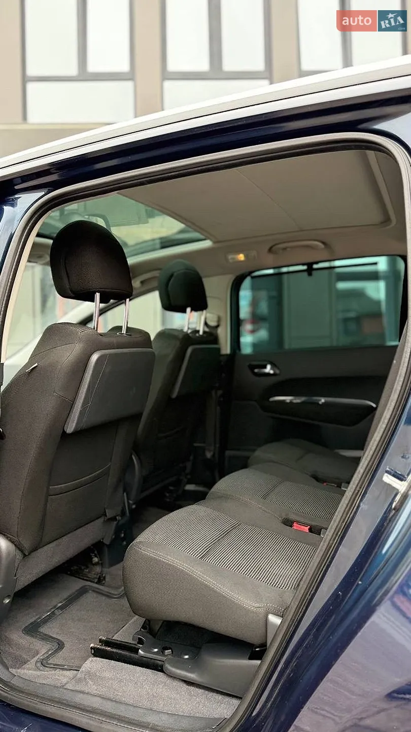 2010 Peugeot 5008 - мініатюра 50