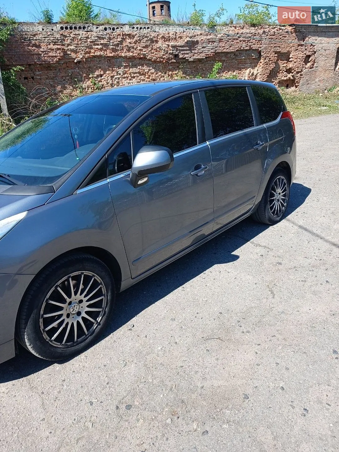 2011 Peugeot 5008 - мініатюра 10