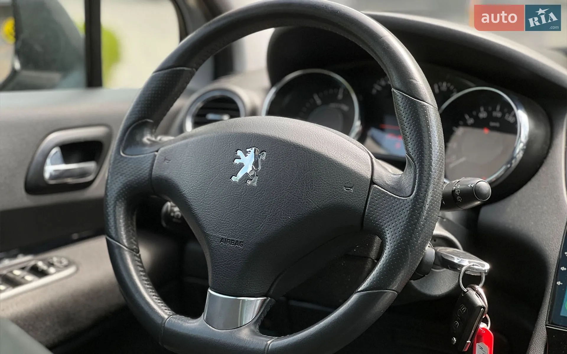 2011 Peugeot 5008 - мініатюра 15