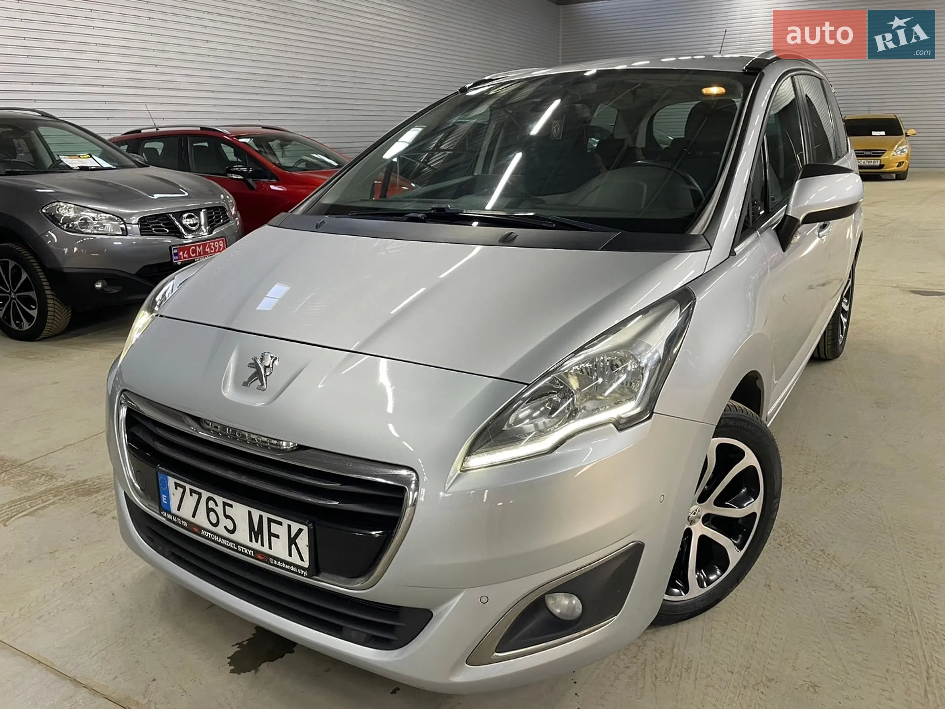 2015 Peugeot 5008 - фото 1