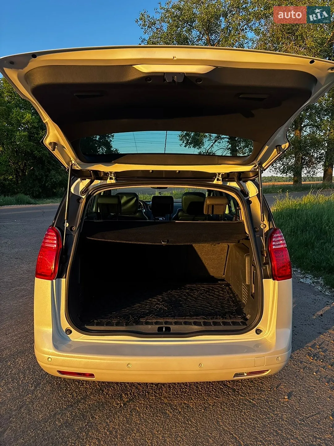2014 Peugeot 5008 - мініатюра 10