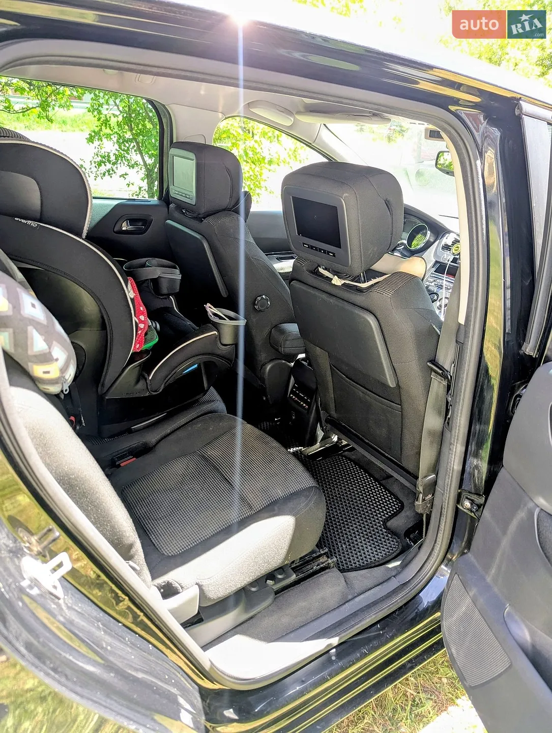 2010 Peugeot 5008 - мініатюра 11