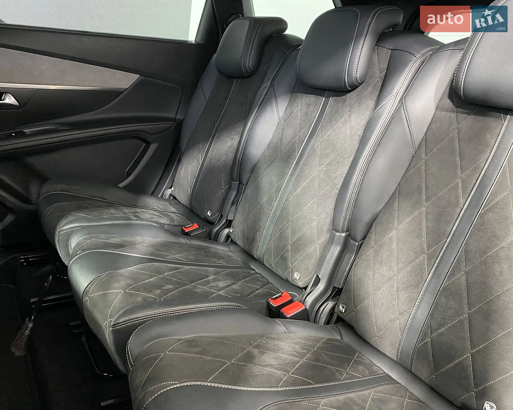 2019 Peugeot 5008 - мініатюра 13