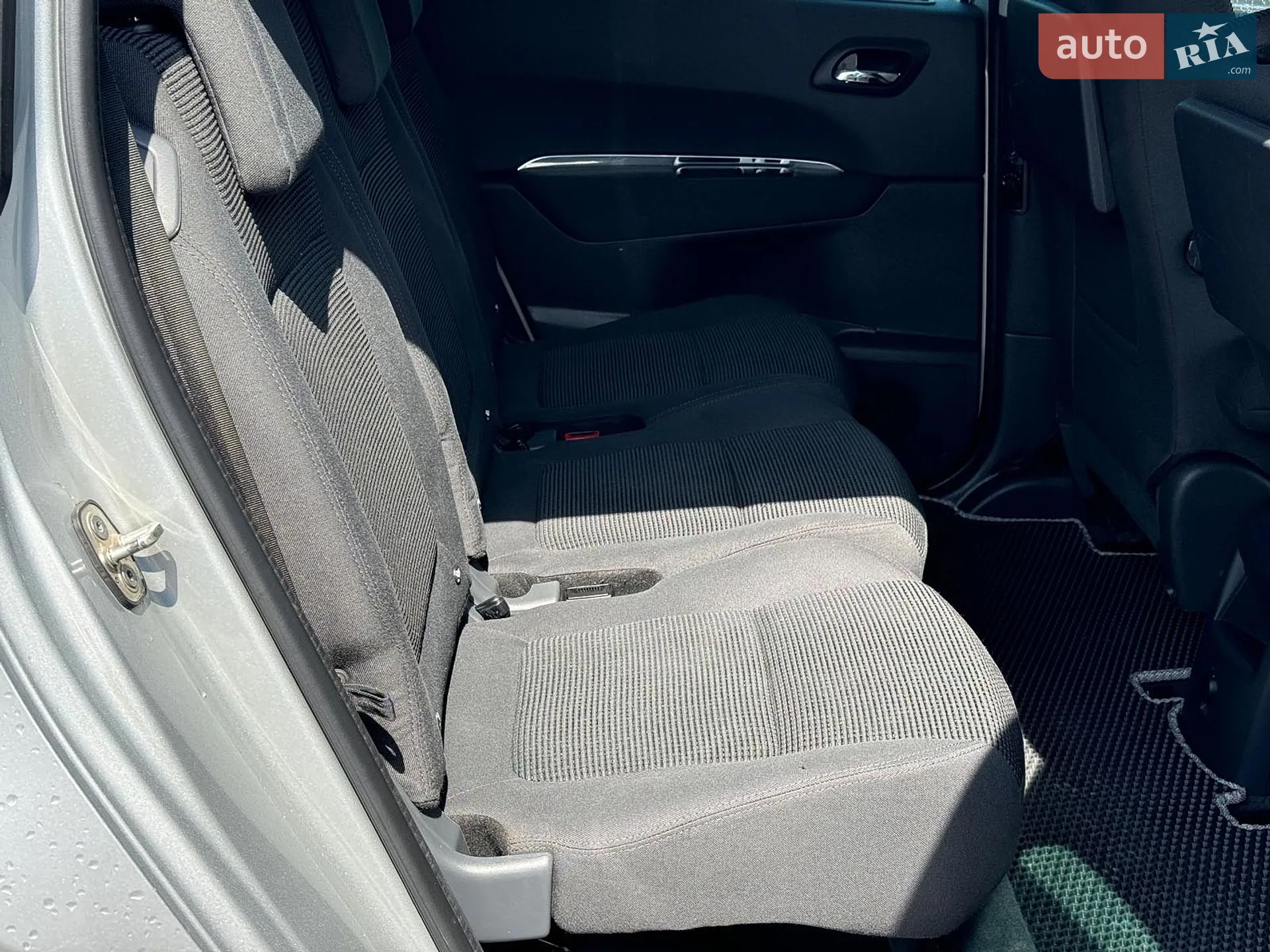 2016 Peugeot 5008 - мініатюра 20