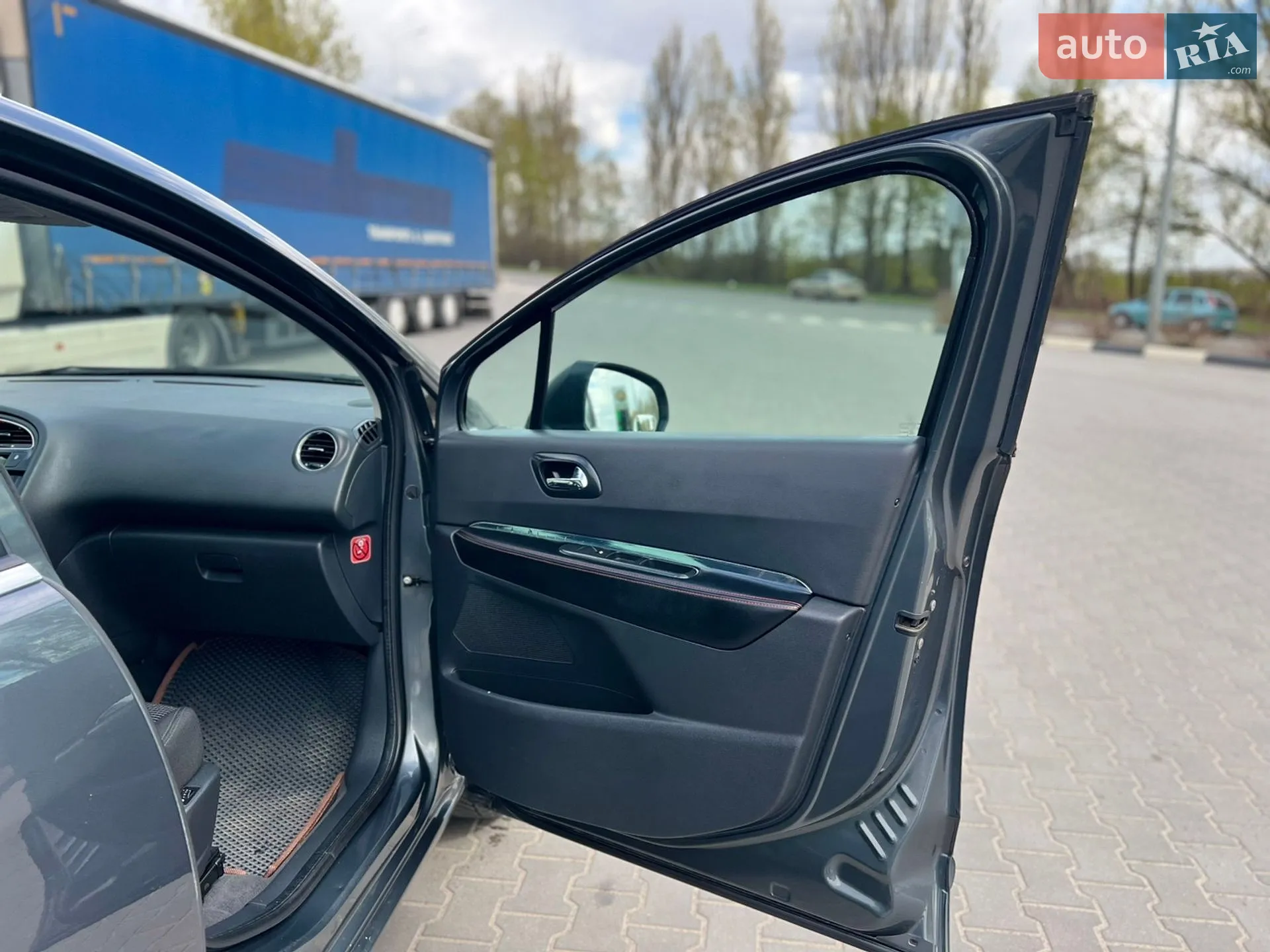 2010 Peugeot 5008 - мініатюра 48