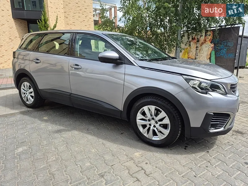 Peugeot 5008