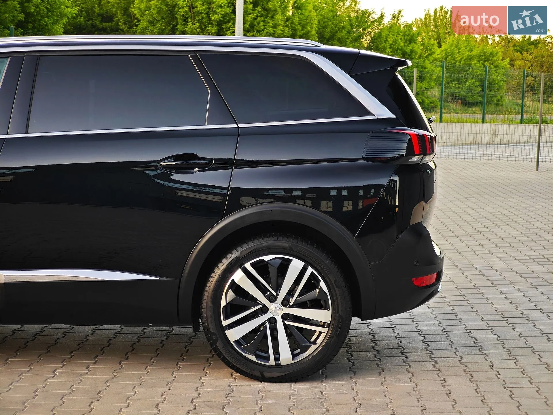 2019 Peugeot 5008 - мініатюра 12
