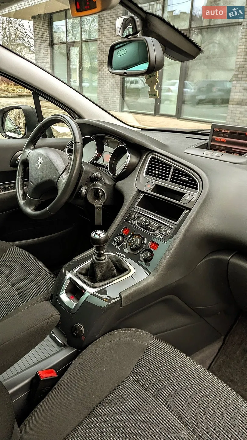 2011 Peugeot 5008 - мініатюра 28