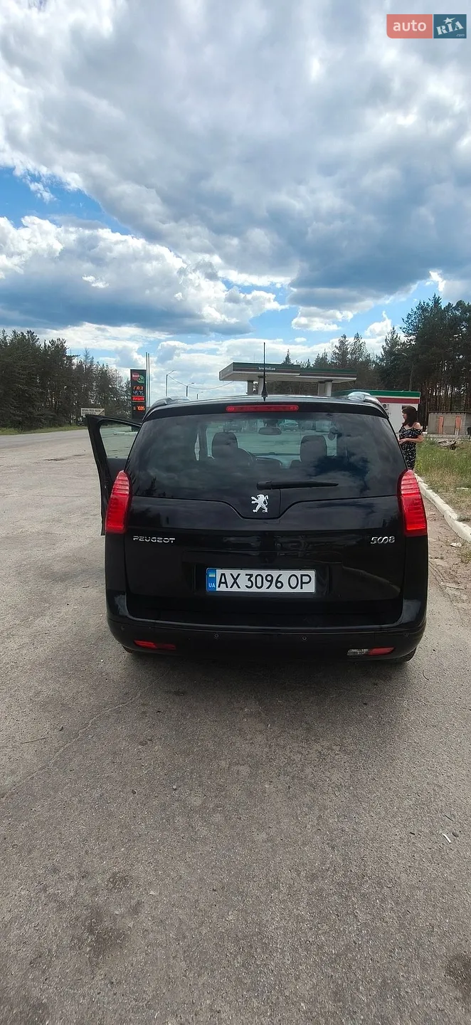 2010 Peugeot 5008 - мініатюра 7