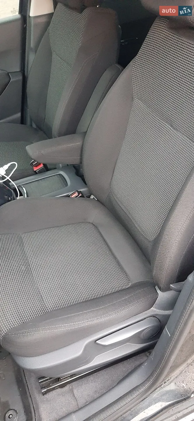 2011 Peugeot 5008 - мініатюра 16