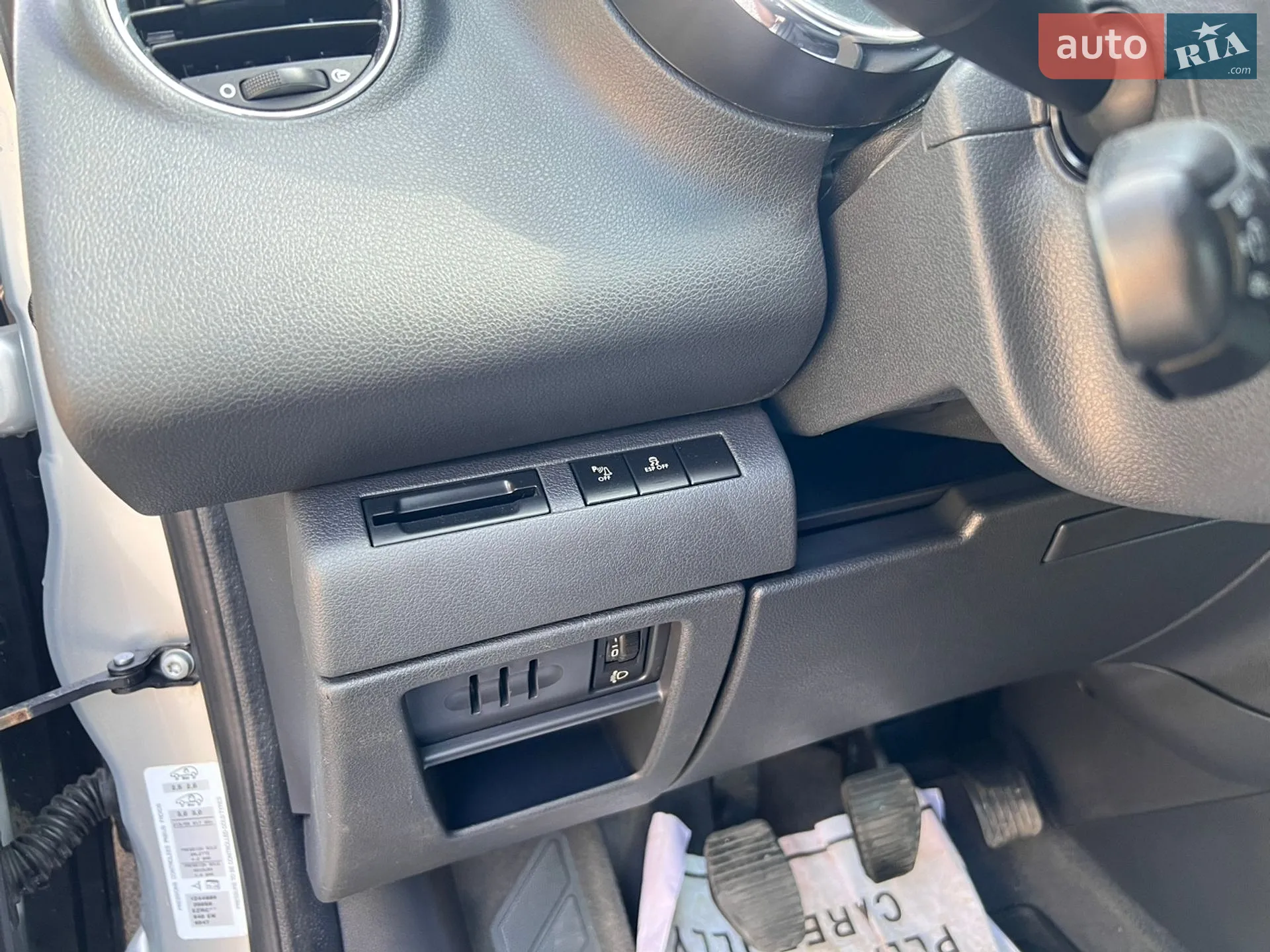 2011 Peugeot 5008 - мініатюра 15