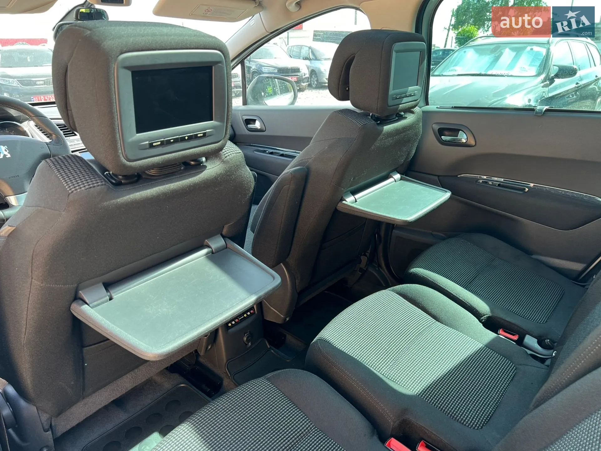 2011 Peugeot 5008 - мініатюра 22