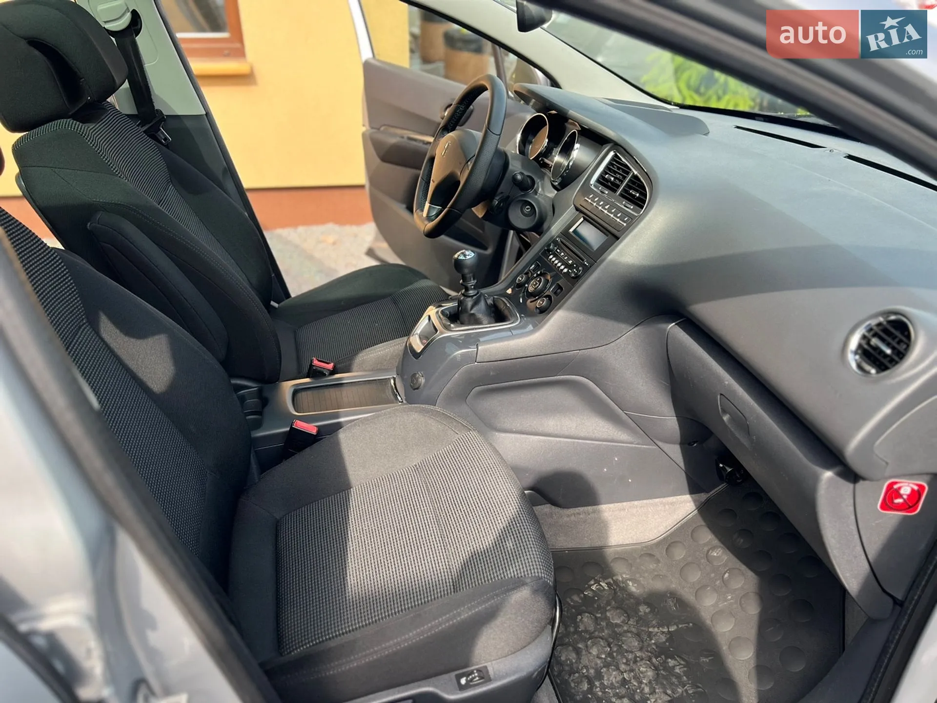 2011 Peugeot 5008 - мініатюра 36