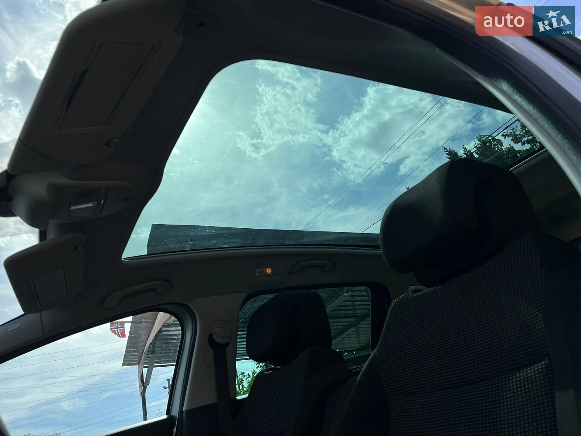 2011 Peugeot 5008 - мініатюра 42