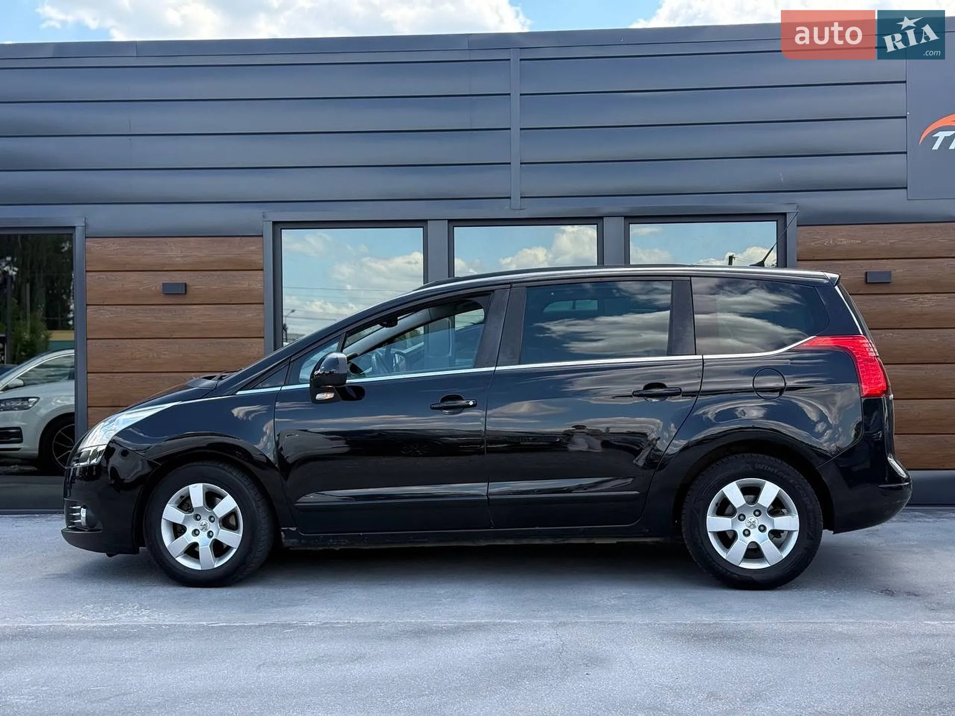 2010 Peugeot 5008 - мініатюра 5