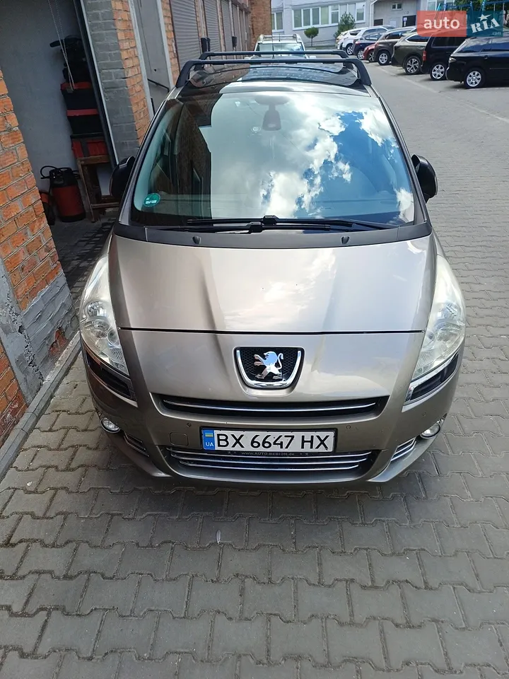2011 Peugeot 5008 - мініатюра 11
