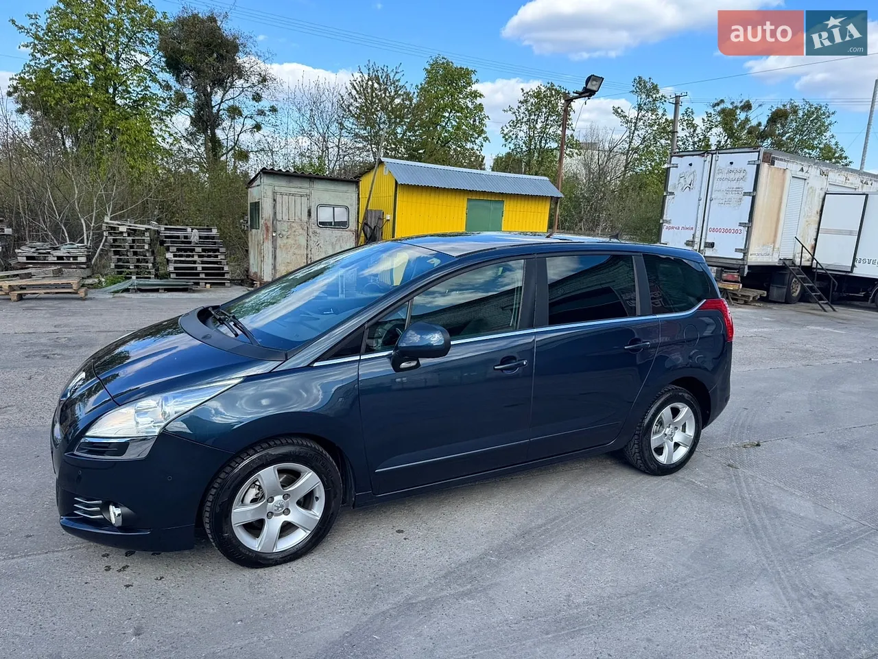 2011 Peugeot 5008 - мініатюра 15