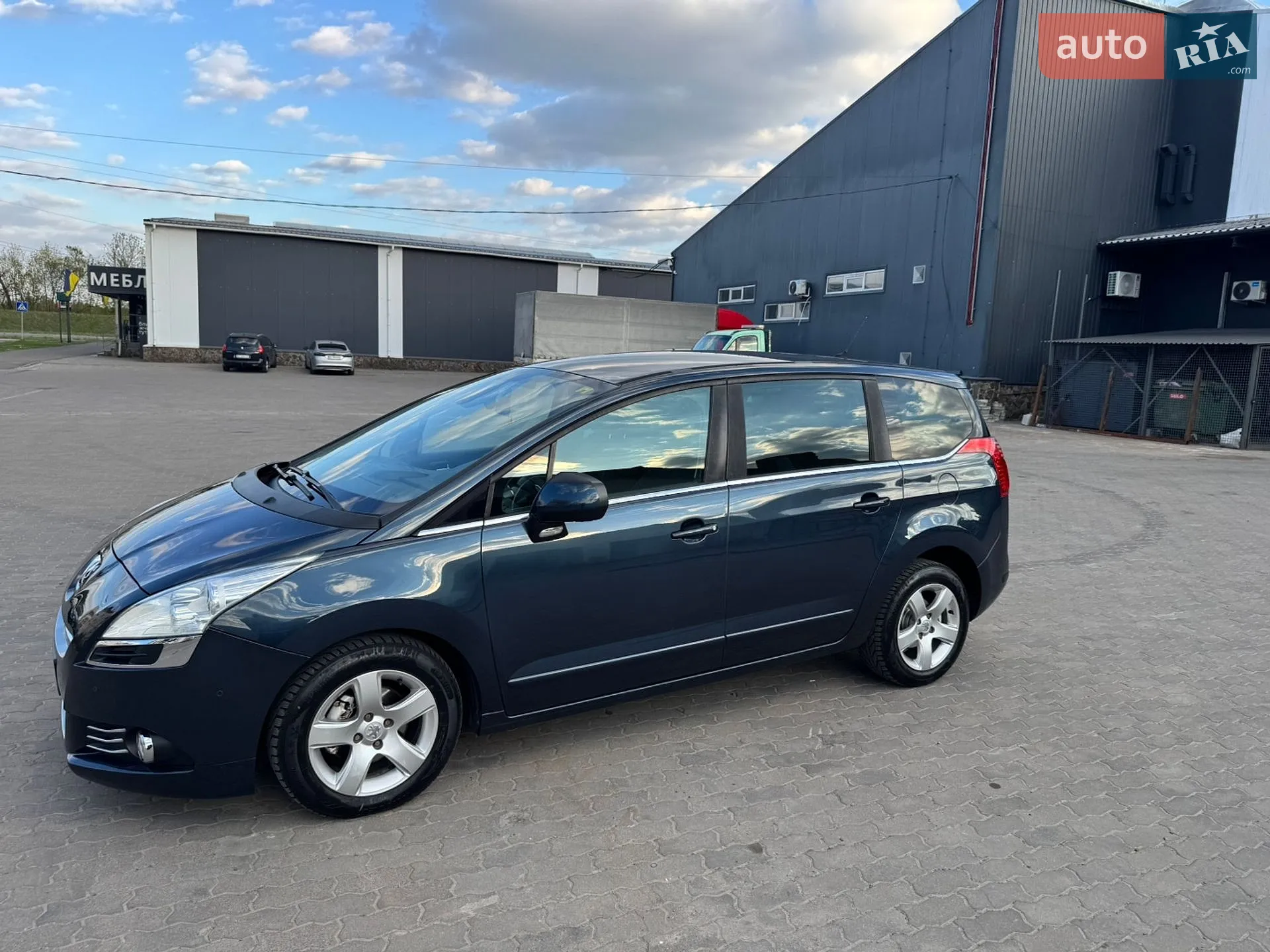 2012 Peugeot 5008 - мініатюра 14
