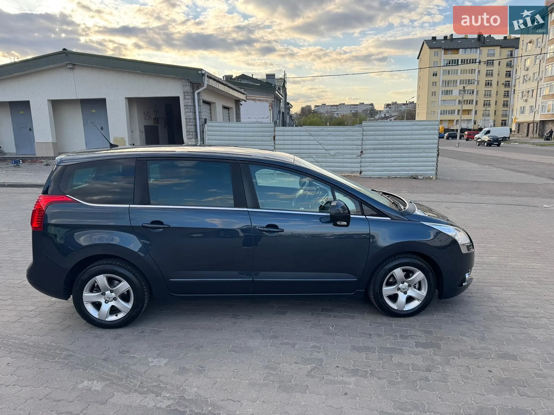 2012 Peugeot 5008 - мініатюра 29