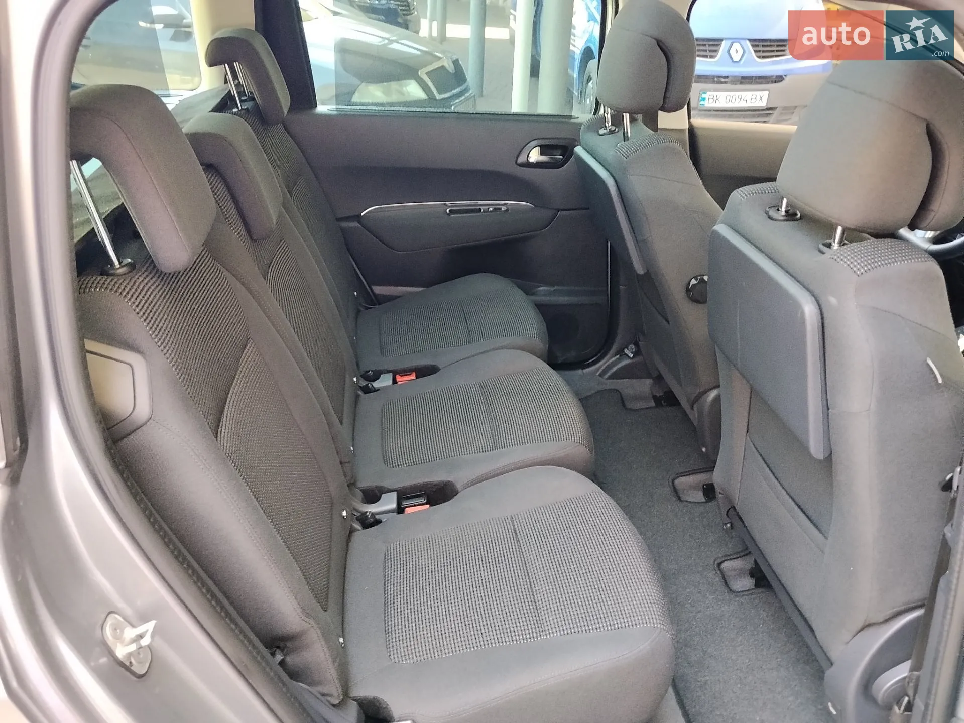 2016 Peugeot 5008 - мініатюра 13