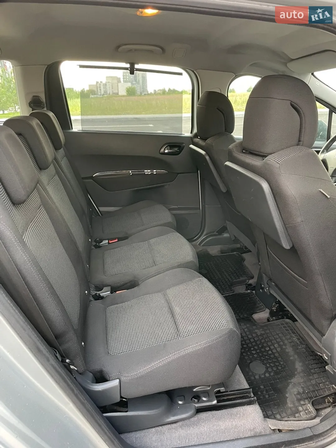 2011 Peugeot 5008 - мініатюра 10