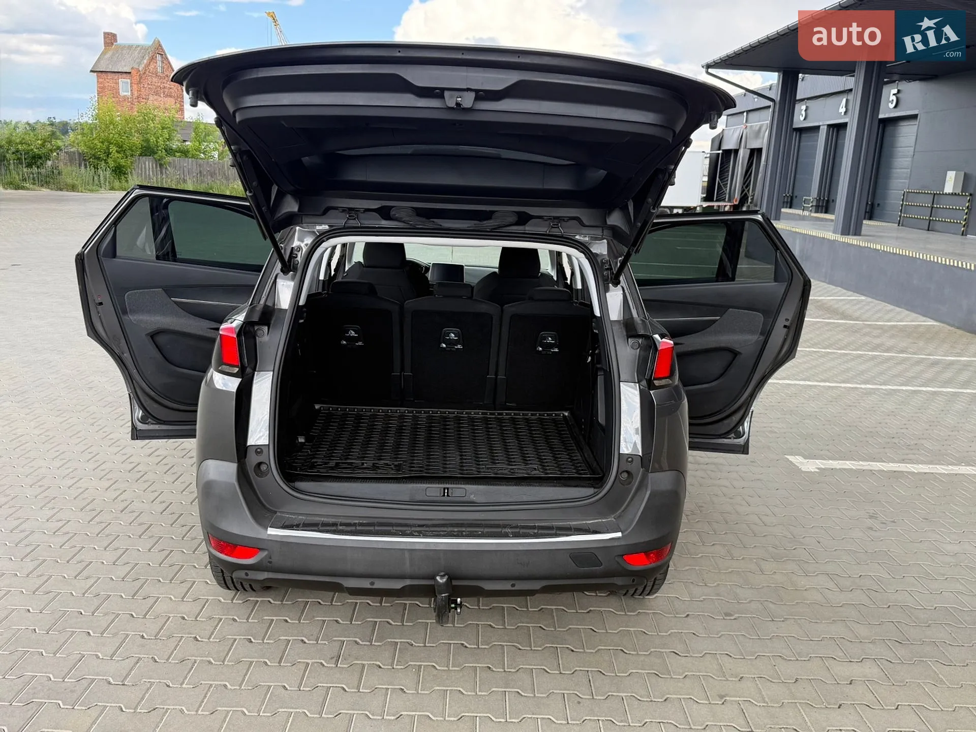 2017 Peugeot 5008 - мініатюра 10
