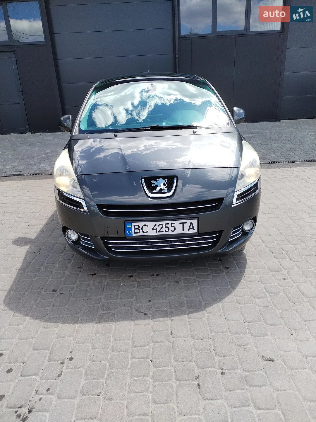 2011 Peugeot 5008 - фото 1