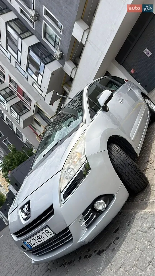 2010 Peugeot 5008 - мініатюра 29