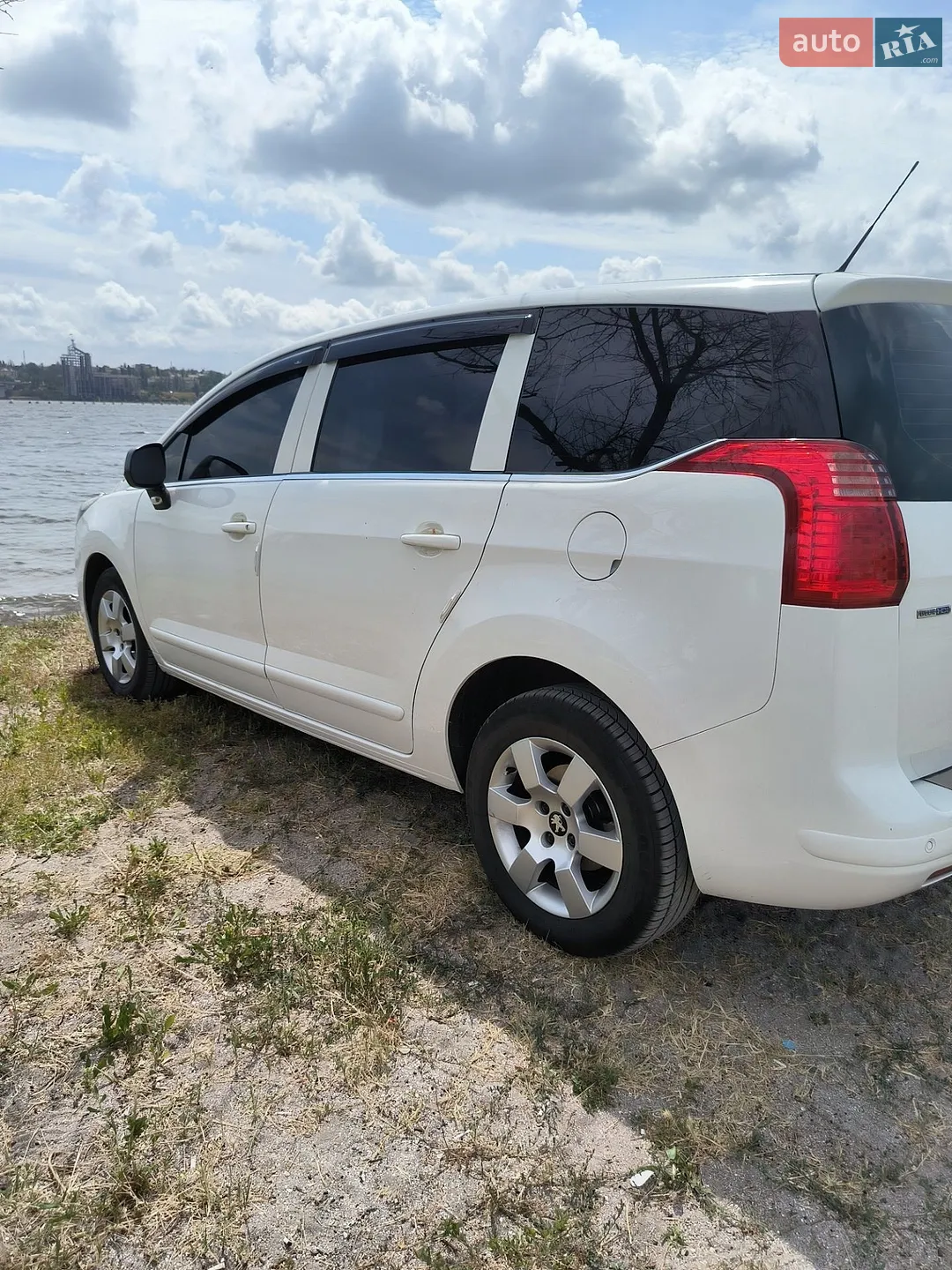 2016 Peugeot 5008 - мініатюра 17