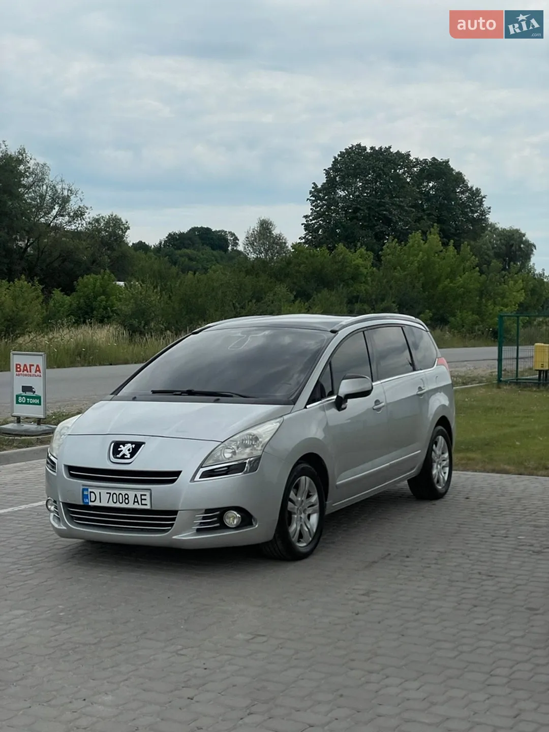 2010 Peugeot 5008 - фото 1