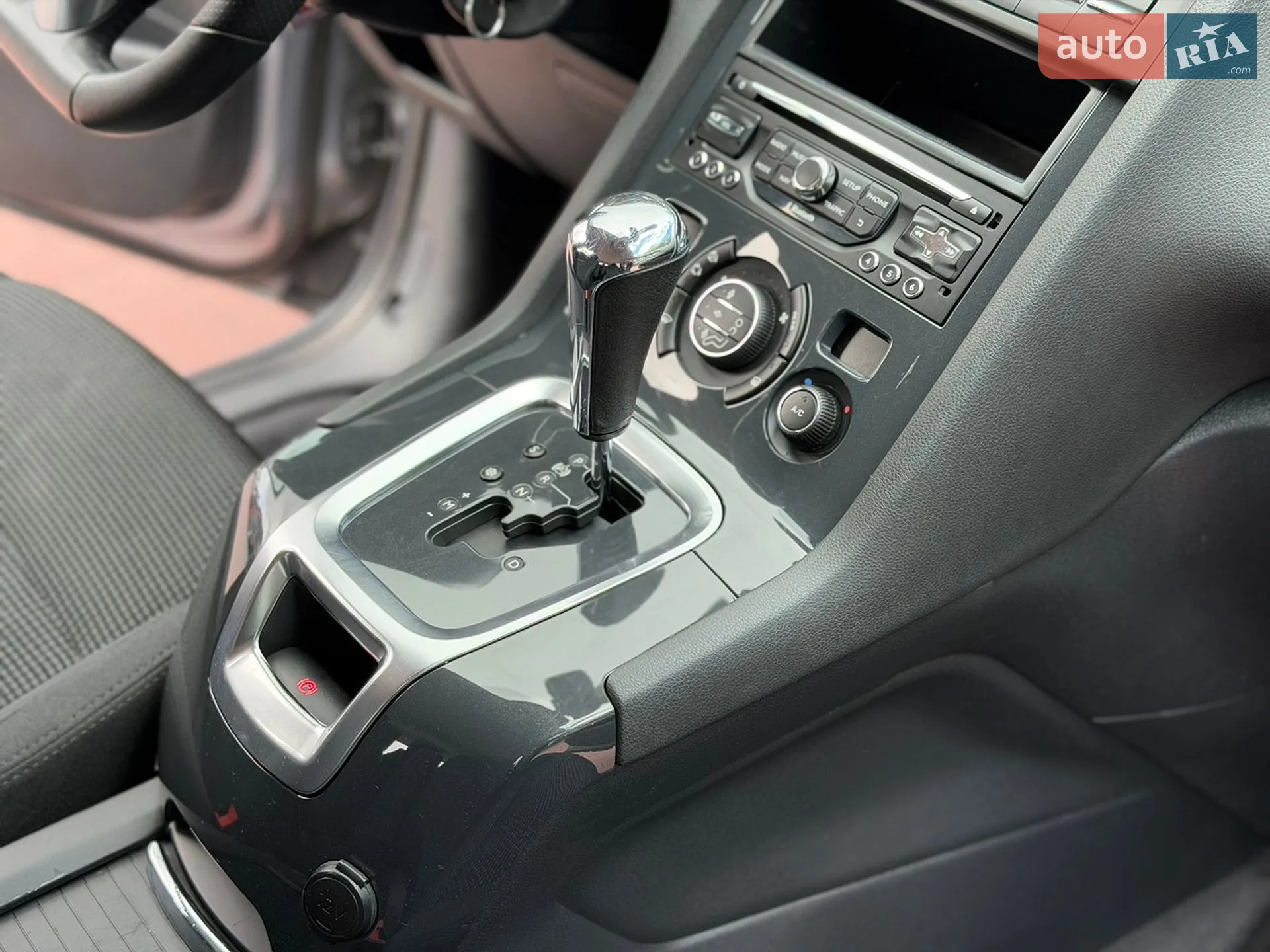2015 Peugeot 5008 - мініатюра 32
