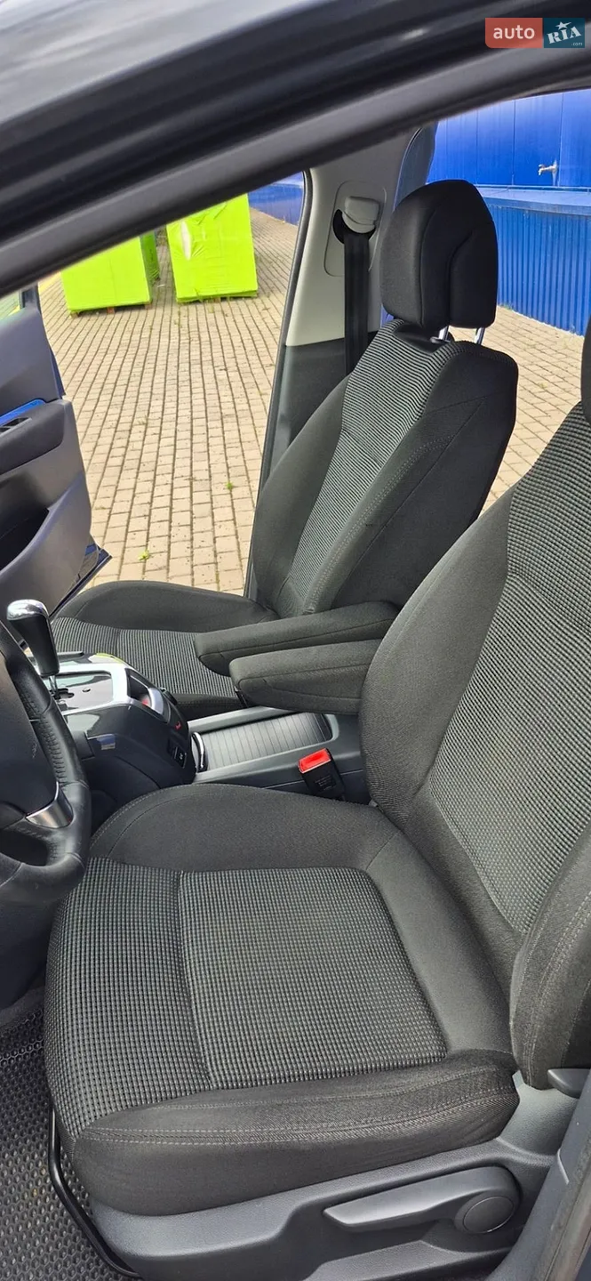 2010 Peugeot 5008 - мініатюра 11