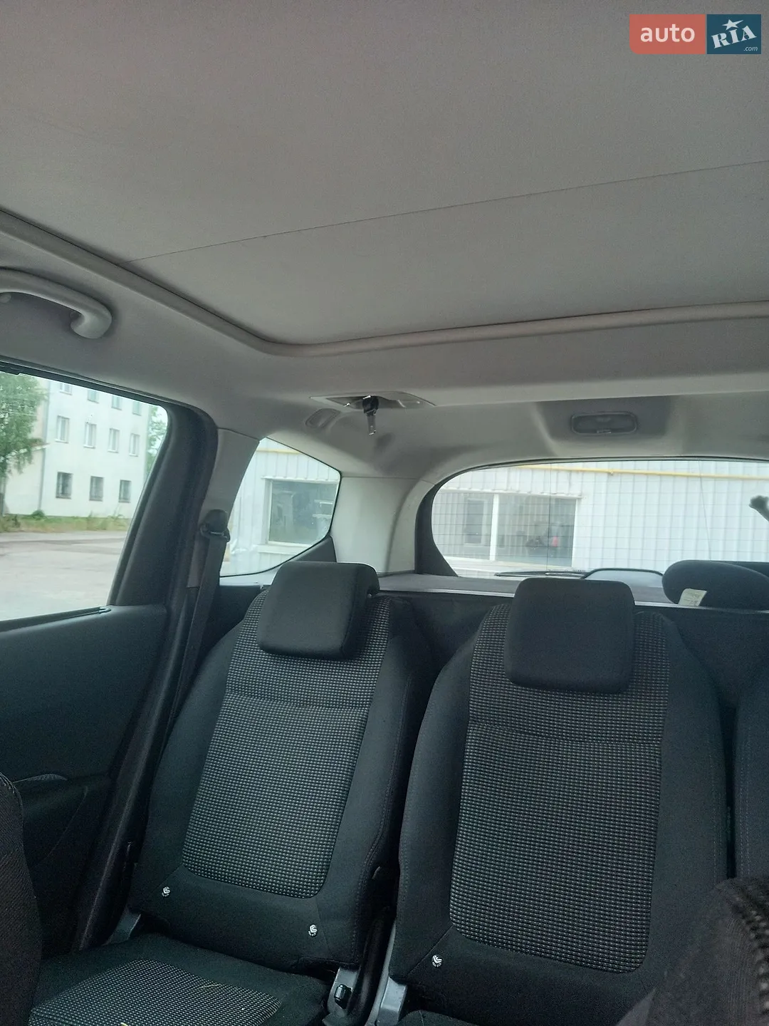 2011 Peugeot 5008 - мініатюра 2