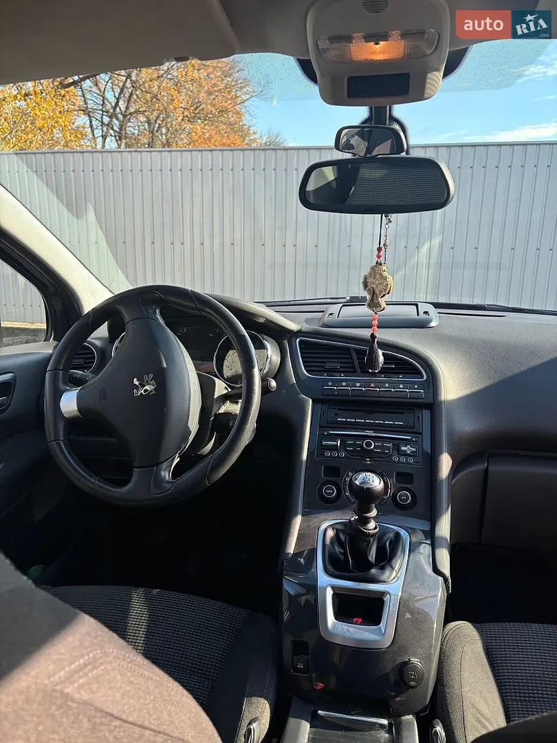 2010 Peugeot 5008 - мініатюра 5