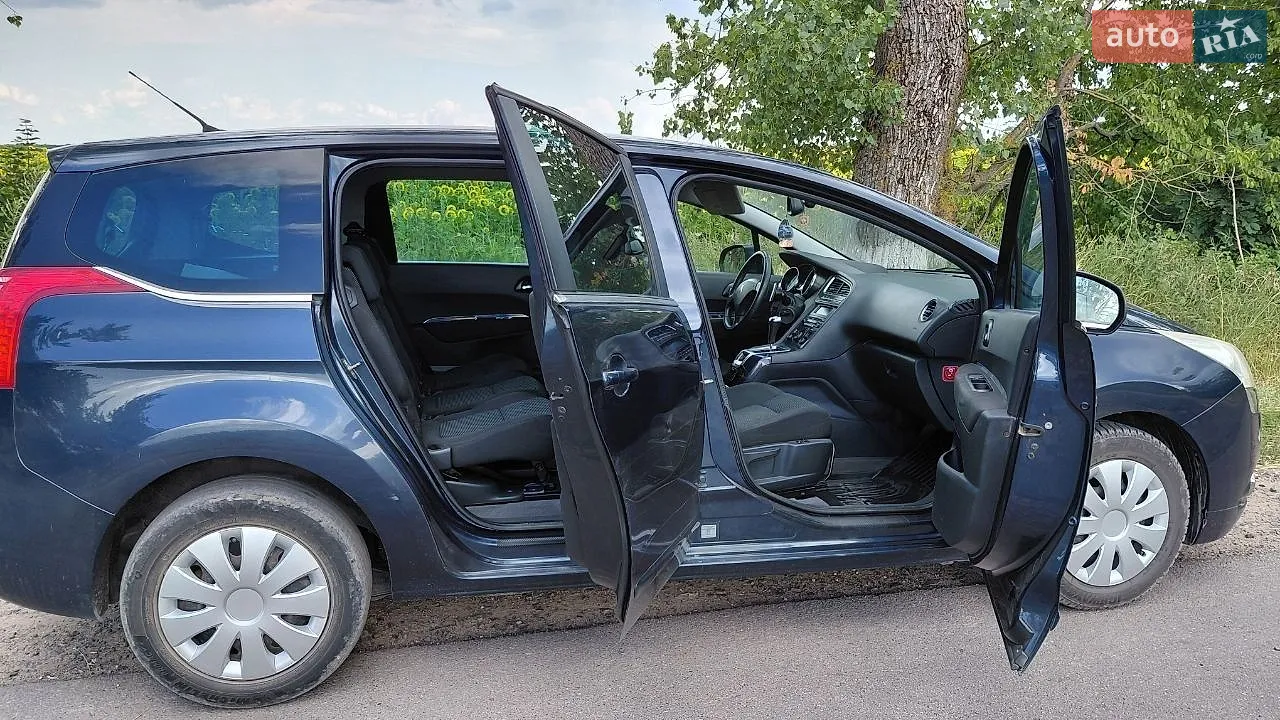 2011 Peugeot 5008 - мініатюра 11