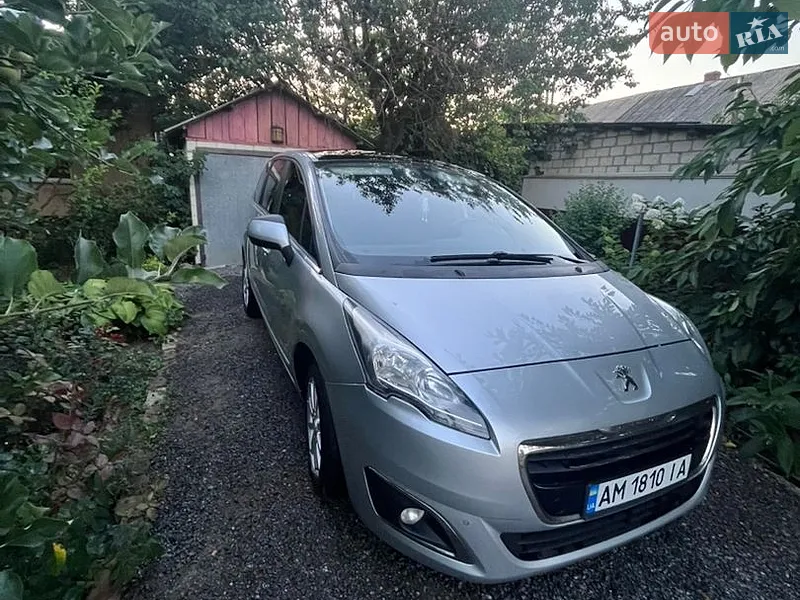 Peugeot 5008 2014