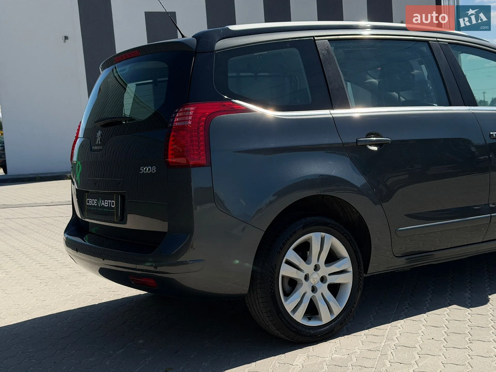2016 Peugeot 5008 - мініатюра 12