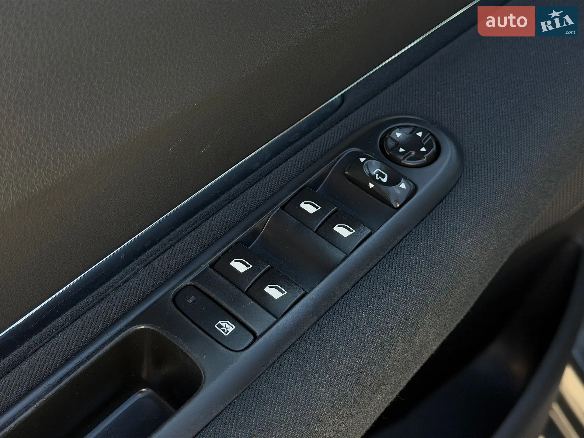 2016 Peugeot 5008 - мініатюра 22