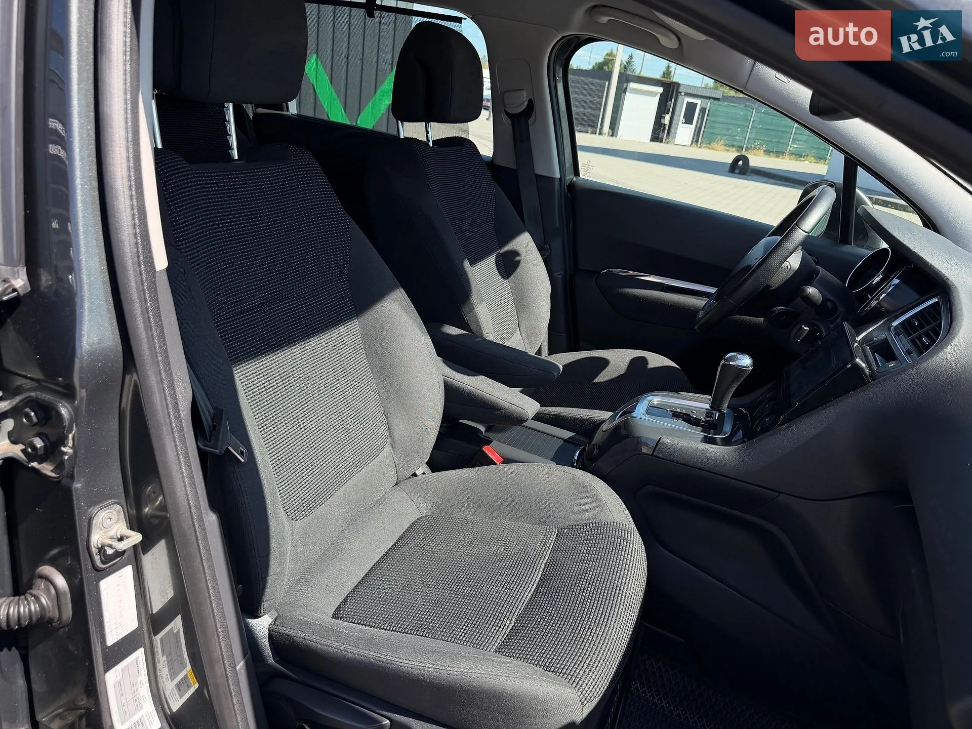 2016 Peugeot 5008 - мініатюра 38