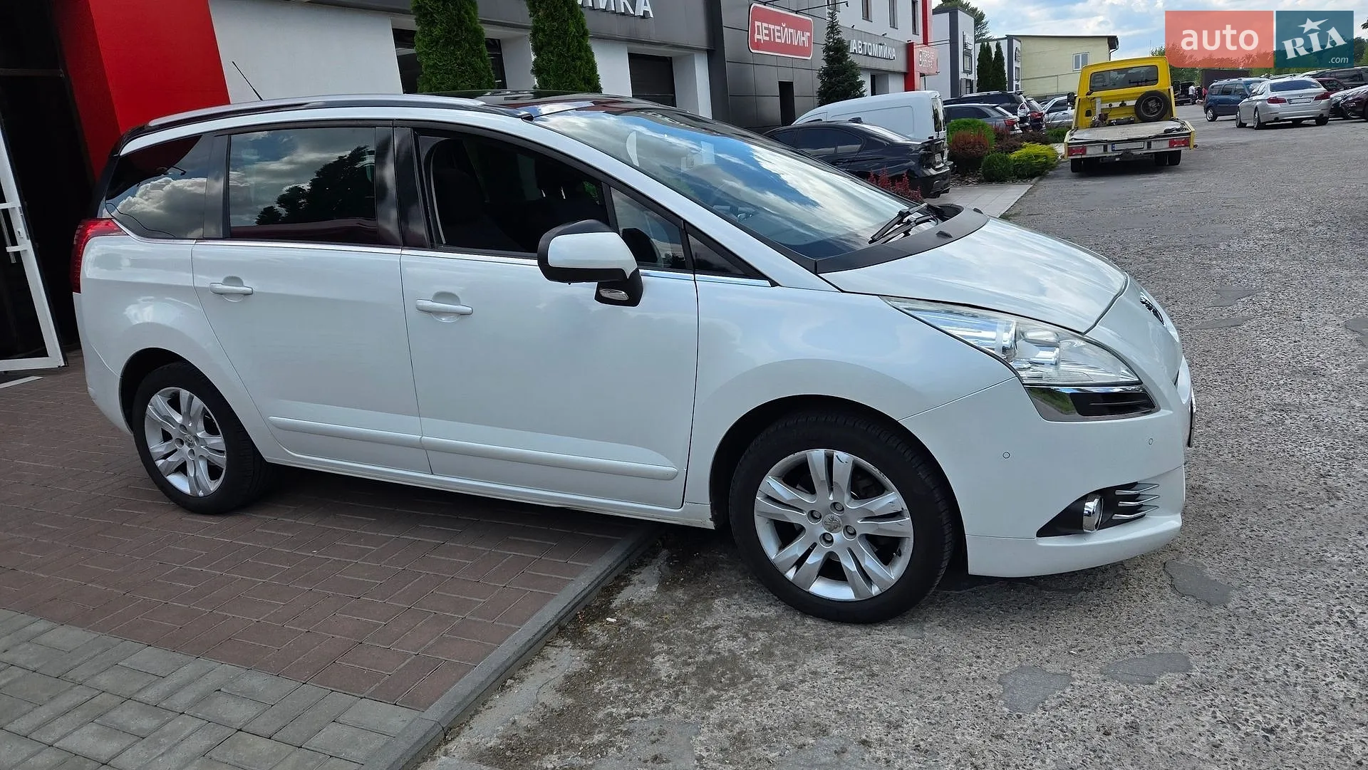 2011 Peugeot 5008 - мініатюра 4