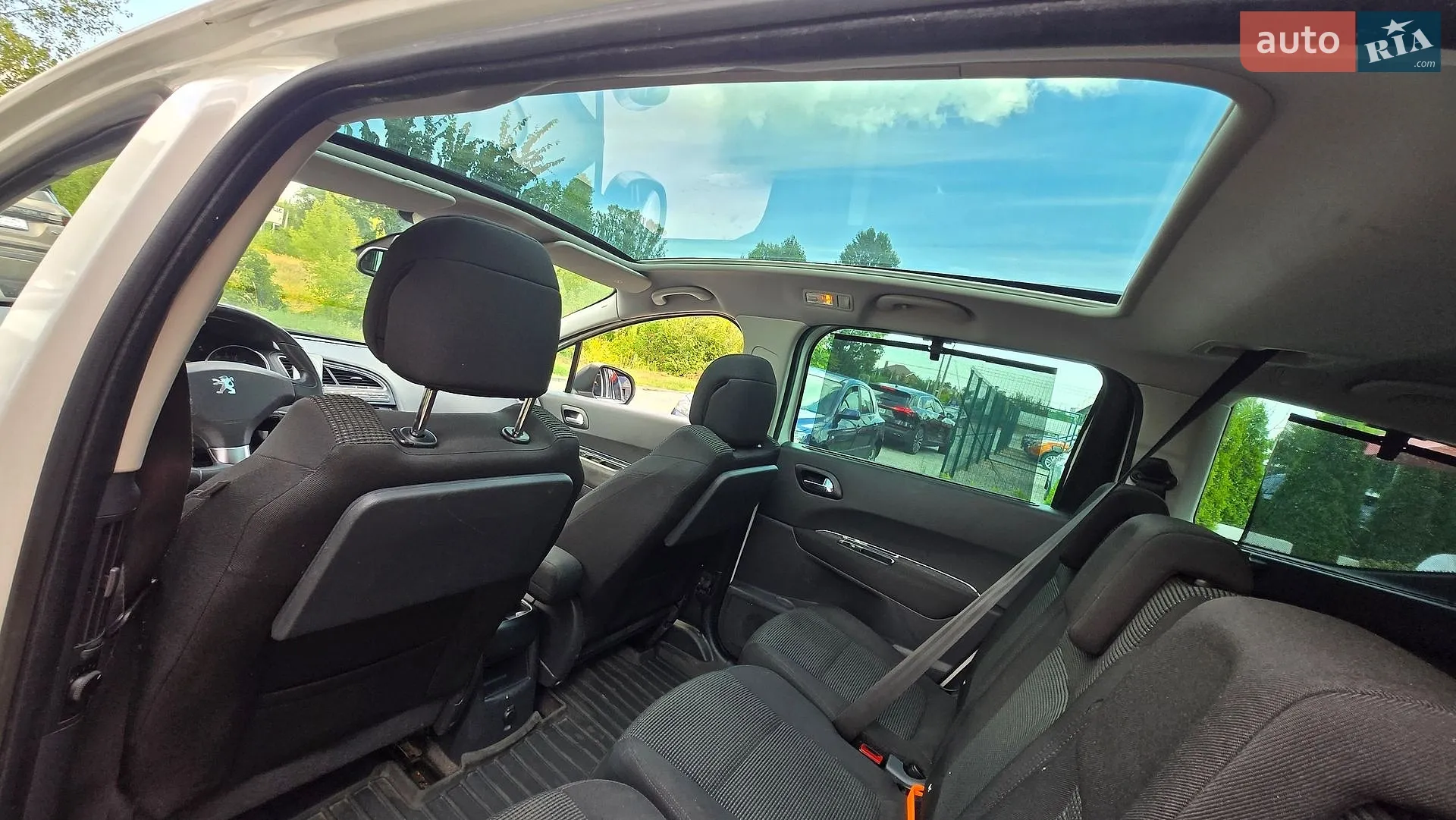 2011 Peugeot 5008 - мініатюра 12