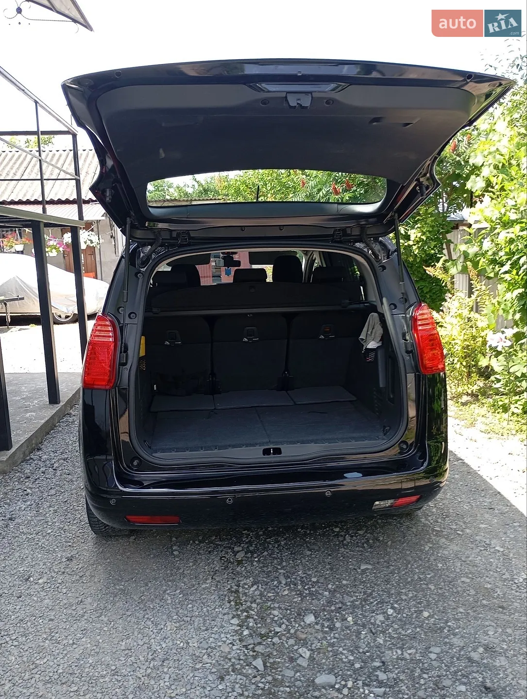 2011 Peugeot 5008 - мініатюра 11