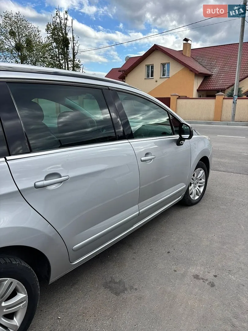 2011 Peugeot 5008 - мініатюра 10