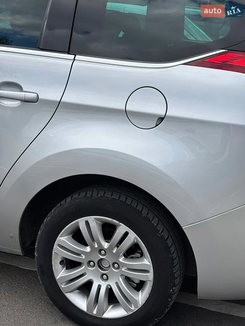 2011 Peugeot 5008 - мініатюра 26