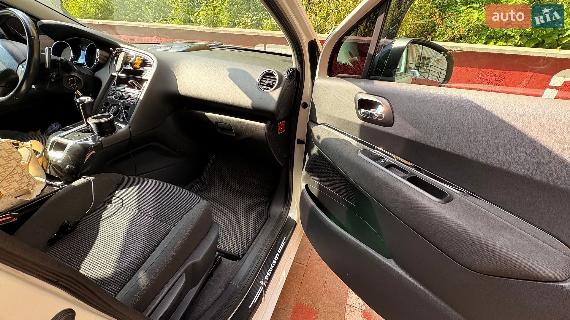 2011 Peugeot 5008 - мініатюра 20