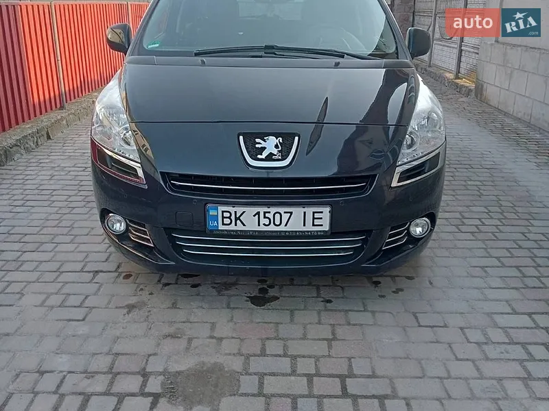 Peugeot 5008
