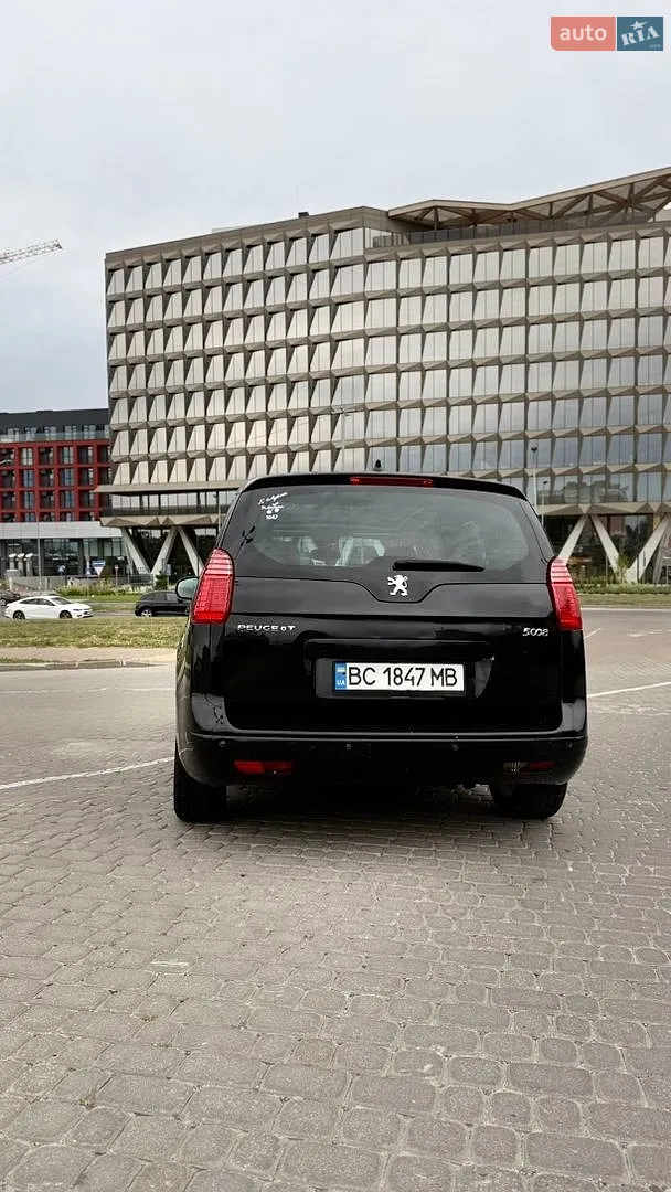 2010 Peugeot 5008 - мініатюра 28