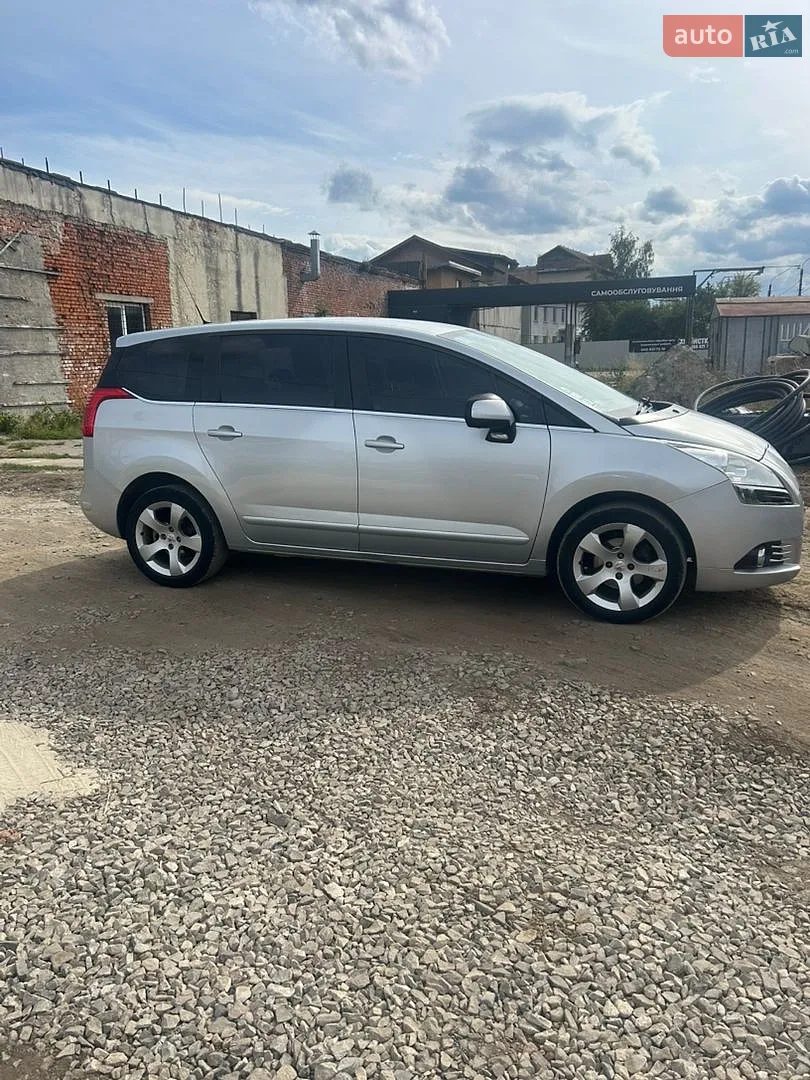 2010 Peugeot 5008 - мініатюра 7
