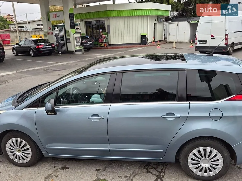 Peugeot 5008 2010
